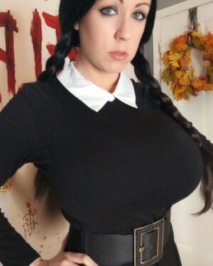 Kayla Kiss Wednesday Addams Cosplay