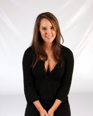 Kelli Cute and Casual