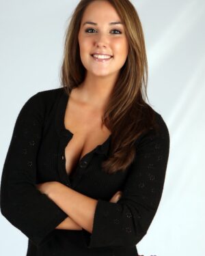 Kelli Cute and Casual