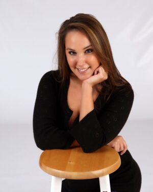 Kelli Cute and Casual