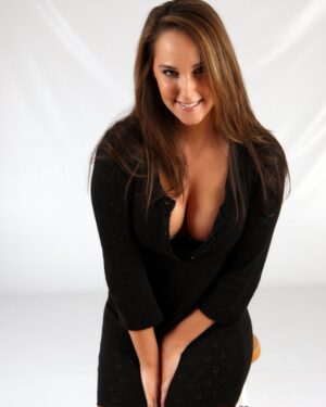 Kelli Cute and Casual