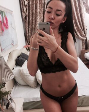 Kimber Leen Sexy Selfies