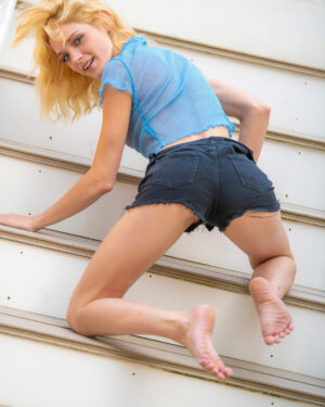 Kylie Bell Strips On The Steps Cosmid