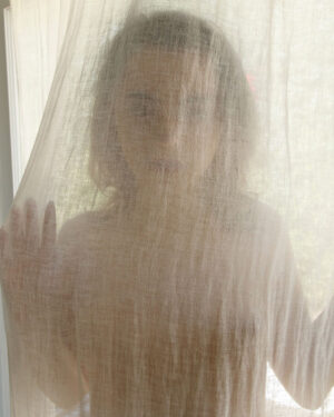 Kylie Quinn Showers Zishy
