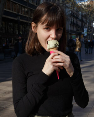 Lara Maiser Barcelona Cosmopolitan Zishy