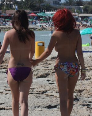 Laura and Danielle Beach Babes