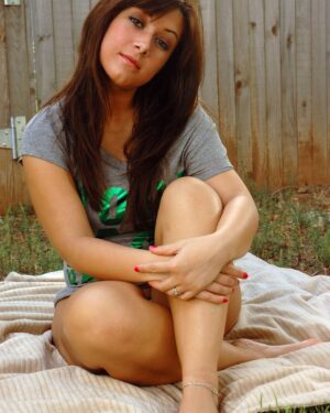 Lunas Cam Naked Neighbor