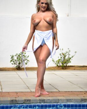Lycia Sharyl Honeymoon Suit