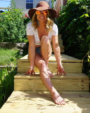 Meet Madden Daisy Crop and Cutoffs
