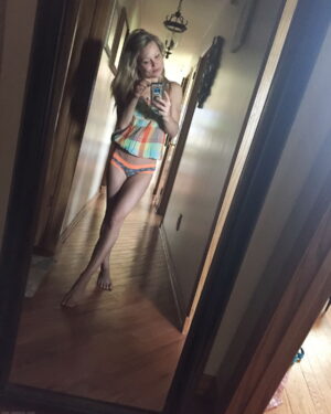 Meet Madden Mirror Selfies