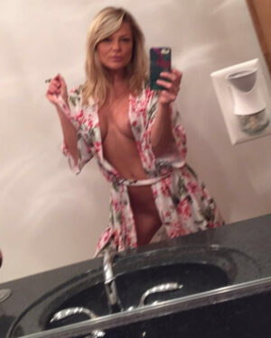 Meet Madden Naked Selfies