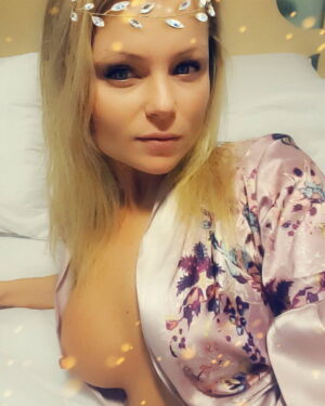Meet Madden Topless Snaps