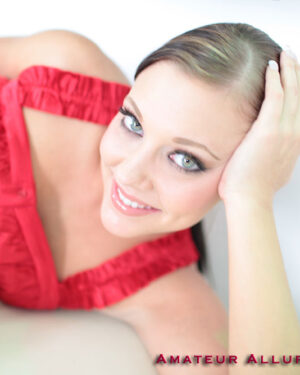 Mila Amateur Allure