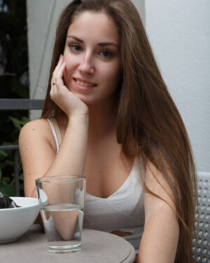 Mireia Cabello Round Is My Favorite Color Zishy