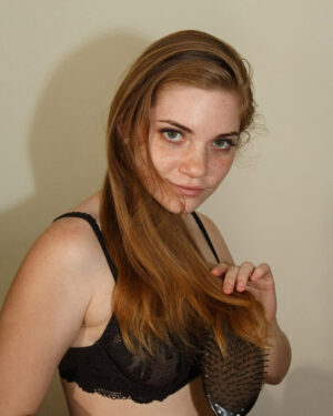 Misty Lovelace On Strings Zishy