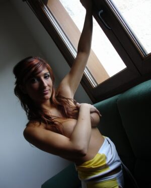 Nayara Blue Busty