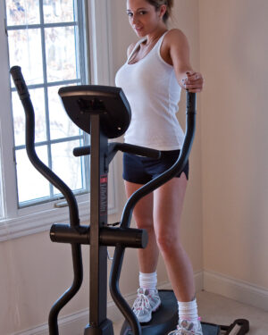 Nikki Sims Getting Sweaty