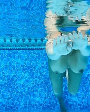 Nikki Sims Loves Skinny Dipping