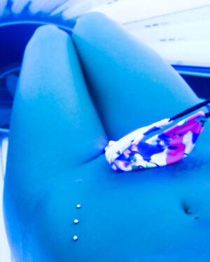 Nikki Sims Tanning Nude