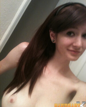 Rawr Baby X Nude Selfies