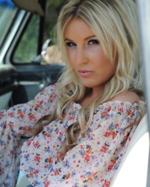 Rosy O Floral Top