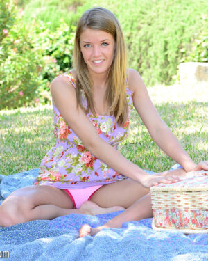 Sophia Winters Picnic
