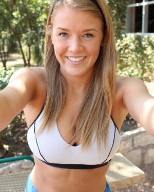 Sophia Winters Playing Outside Nude