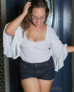 Sophie Barnes Front Door Nudes Cosmid