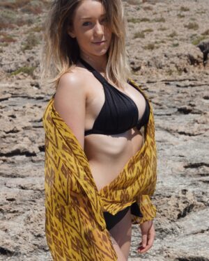 Sophie Perky Beach Tits Girl