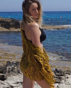 Sophie Top Notch Beach Boobs