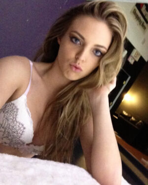 Stephanie Amateur Newcomer