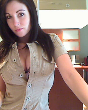Sweet Krissy Nude Webcam Pics