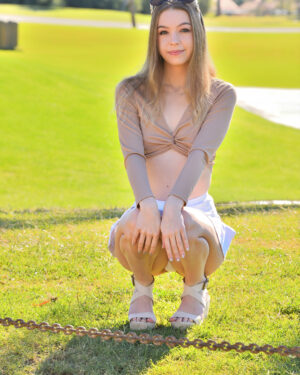 Sylvie Teasing To Nudes FTV Girls