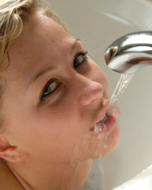 Teen Kasia Bubble Bath