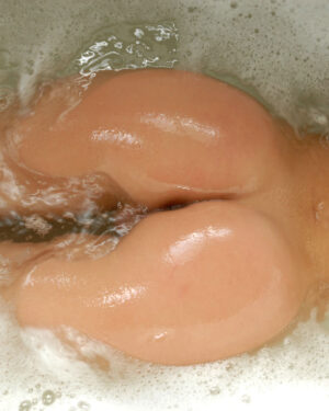 Teen Kasia Bubble Bath
