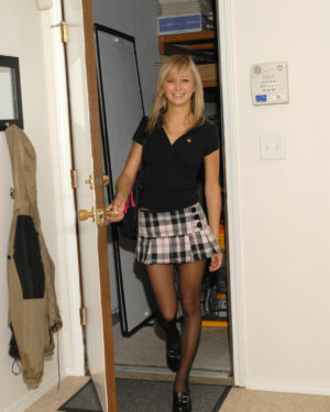 Teen Kasia Pantyhose Phil-Flash
