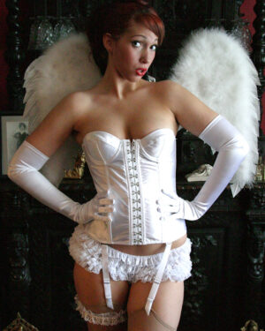 Undress Jess Pinup
