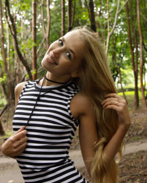 Vlada Romashina Slug Bug Blonde Zishy