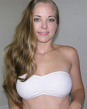 Abbie Cutie True Amateur Model