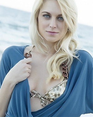 Ms Basil Meadows Casual Beach Romp