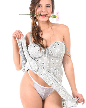 Belka Coming Up Daisies IStripper
