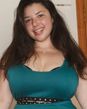 Carolina Munoz Full Of Spunk