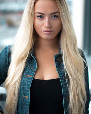 Halley Madiison Perfect Blonde Playmate