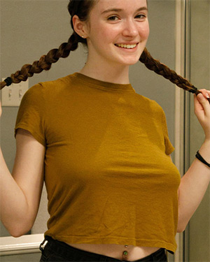 Hazel Moore In The Burbs Zishy