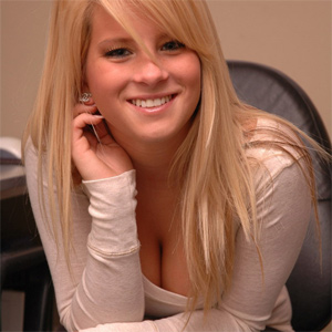 Kimmy Office Slut