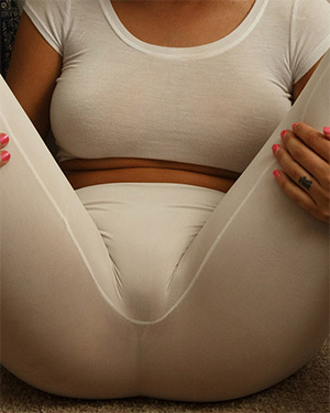 Sexy Leggings Nude Pics