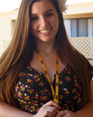 Monica Horne Deep Dish Babe