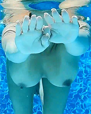 Nikki Sims Loves Skinny Dipping