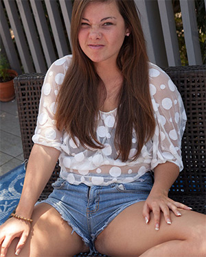 Nikki Yann On The BBQ Zishy
