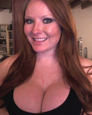 Scarlette 36E Webcam Model